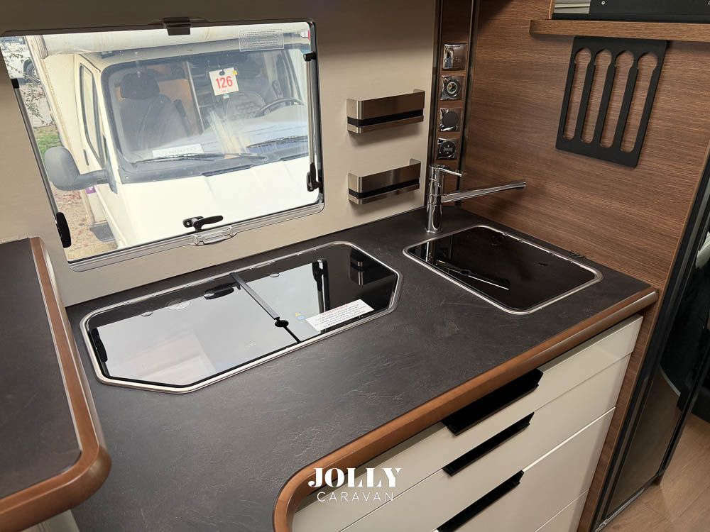 RAPIDO 854F GARAG - Motorhome Usato Padova Motorhome Usato Veneto - Jolly Caravan -28.jpg